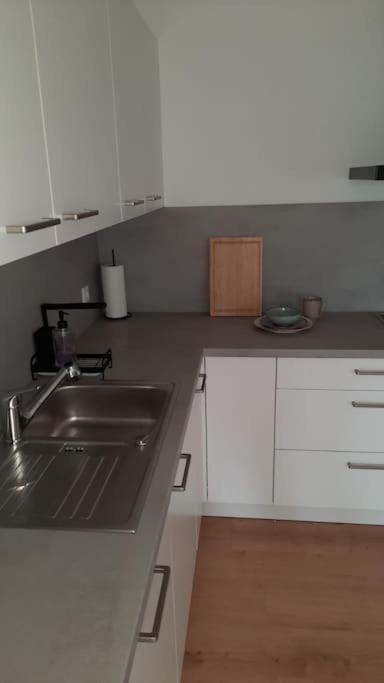 Neubau Ferienwohnung - Wallsbuell Wallsbull Экстерьер фото